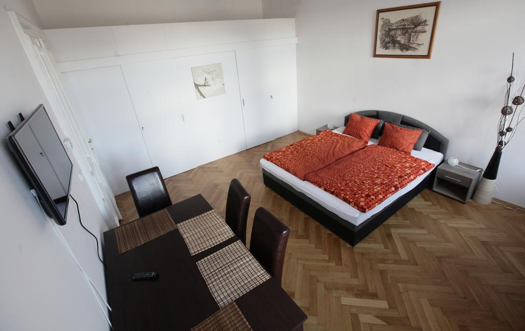 Carpe Diem Prague Apartment Ruang foto