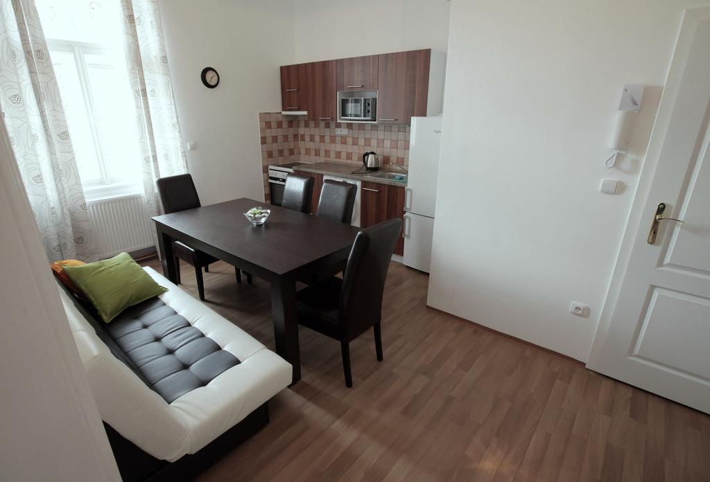 Carpe Diem Prague Apartment Ruang foto