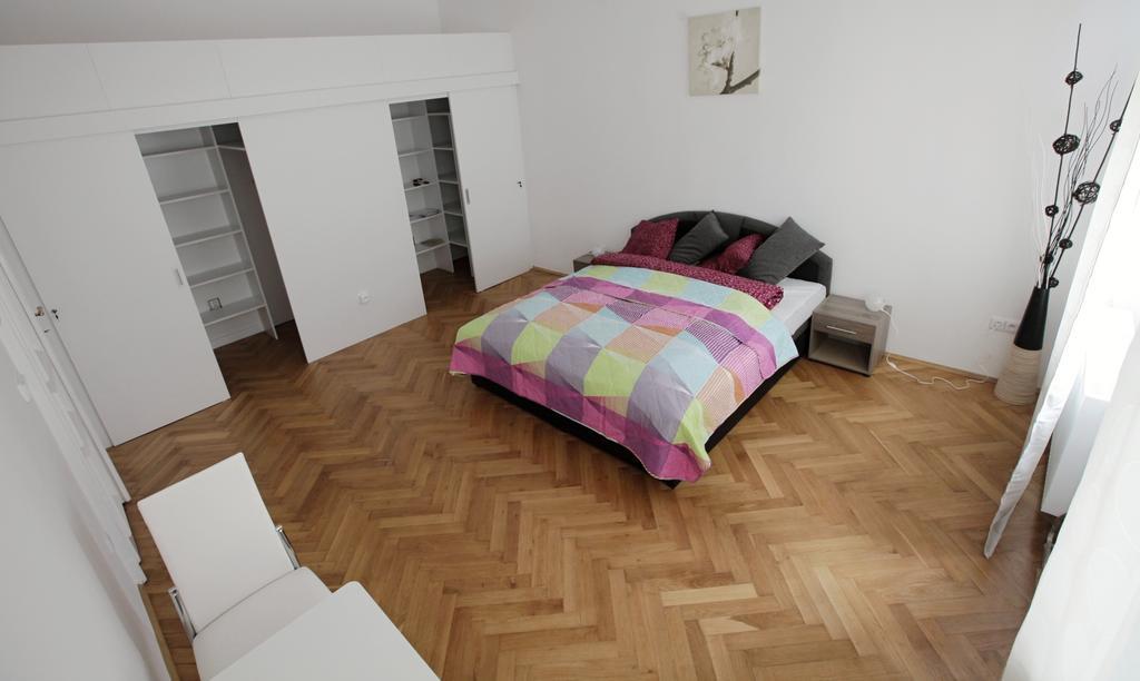 Carpe Diem Prague Apartment Ruang foto